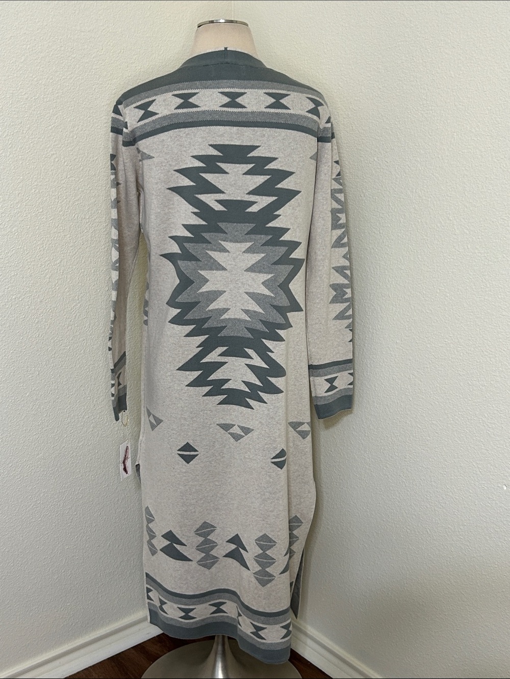 NWT Jessica Simpson Long Cream Sweater Cardigan Duster Size M Medium - Picture 2 of 3